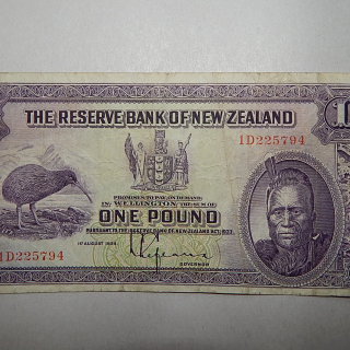 NZ Lefeaux 1 Pound Bank note  1D225794