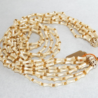 Vintage 8 string light weight beads