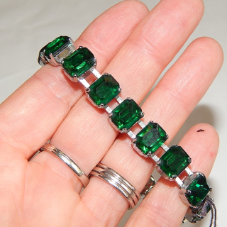 Vintage Green Glass Bracelet