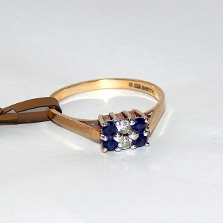 9ct gold Sapphire and Diamond Ring