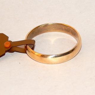 Large Gents 9ct Gold WEDDING RING