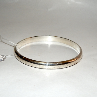 Plain curved Sterling Silver heavy Bangle