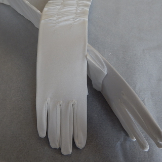 Long Rouched Gloves White