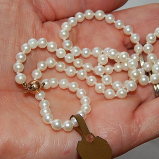 Fine 4mm Cultured Pearl necklace with 9ct gold clasp