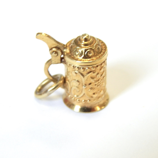 14ct Gold little Tankard charm with opening top