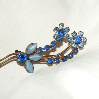 Vintage blue crystal brooch