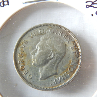 Rare Canada 1947 DOT 25 Cent silver Coin