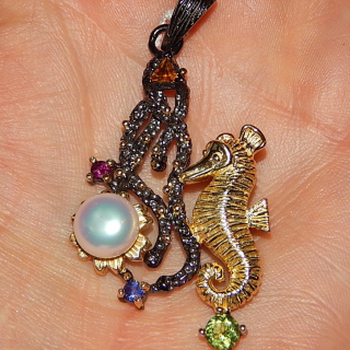 Sterling Silver Pearl and Gem set SEAHORSE Pendant