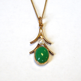 Gold Plated Jade & Cultured Pearl Pendant