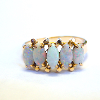 9ct Gold Opal Dress Ring
