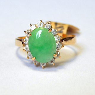 Pretty Jade and Gold Dress Ring