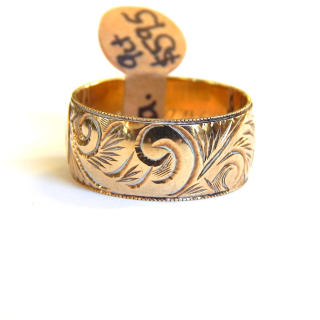 9ct Gold Engraved Wide Band Dress Ring