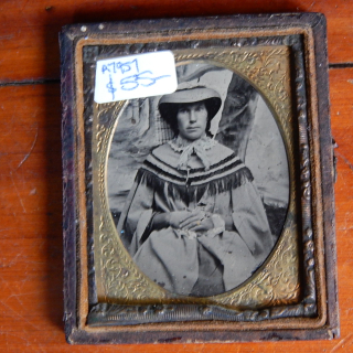 Daguerreotype photo of Man Lady