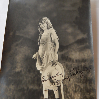 1922 Mary Pickford Signed PHOTOGRAPH