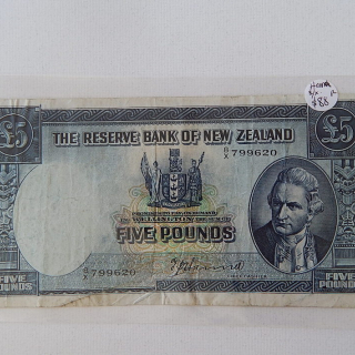 1940-55 NZ 5 Pound Banknote