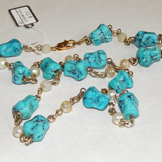 Glass turquoise look vintage necklace